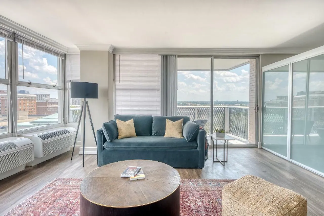 Mint House At 800 Tower - Louisville