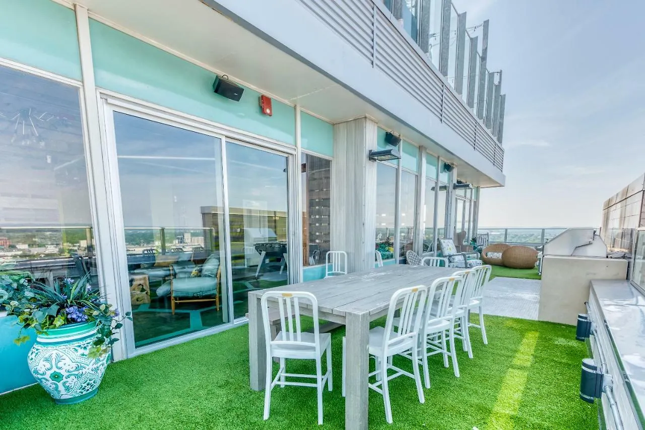 Mint House At 800 Tower - Louisville 4*,